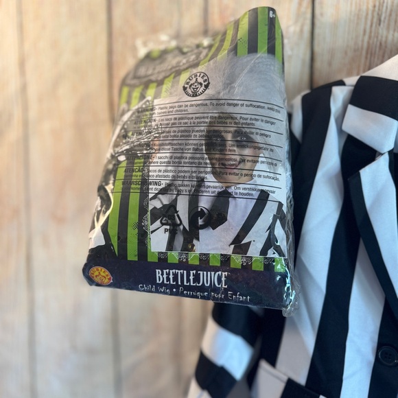 Toddler Beetlejuice Costume-suit & Wig 3T-4T, EUC - Picture 2 of 9